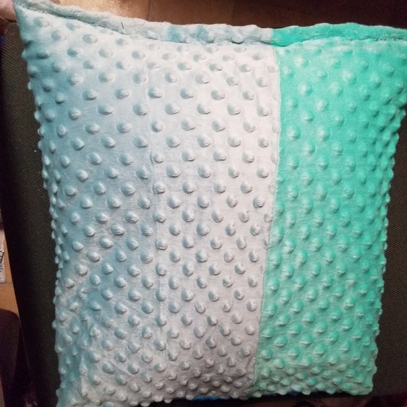 Handmade minky blankets - Picture 4 of 8